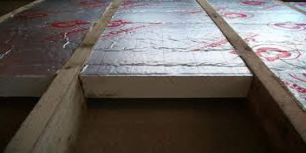 Floor insulation